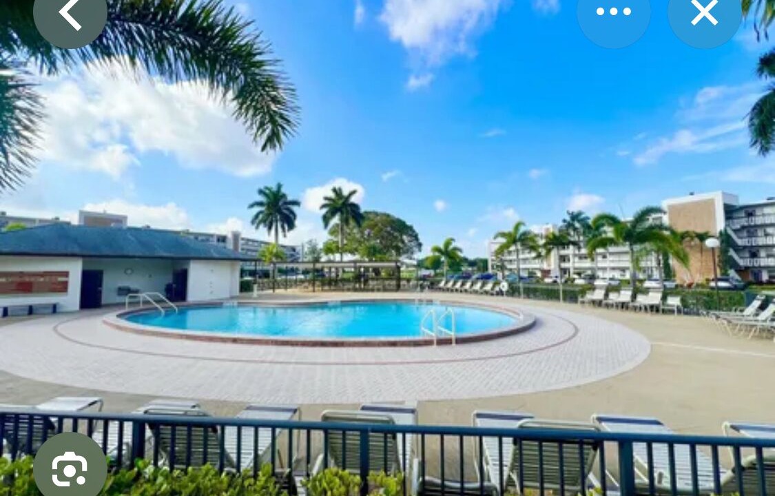 Photo of Outdoor in Hamptons at Boca Raton