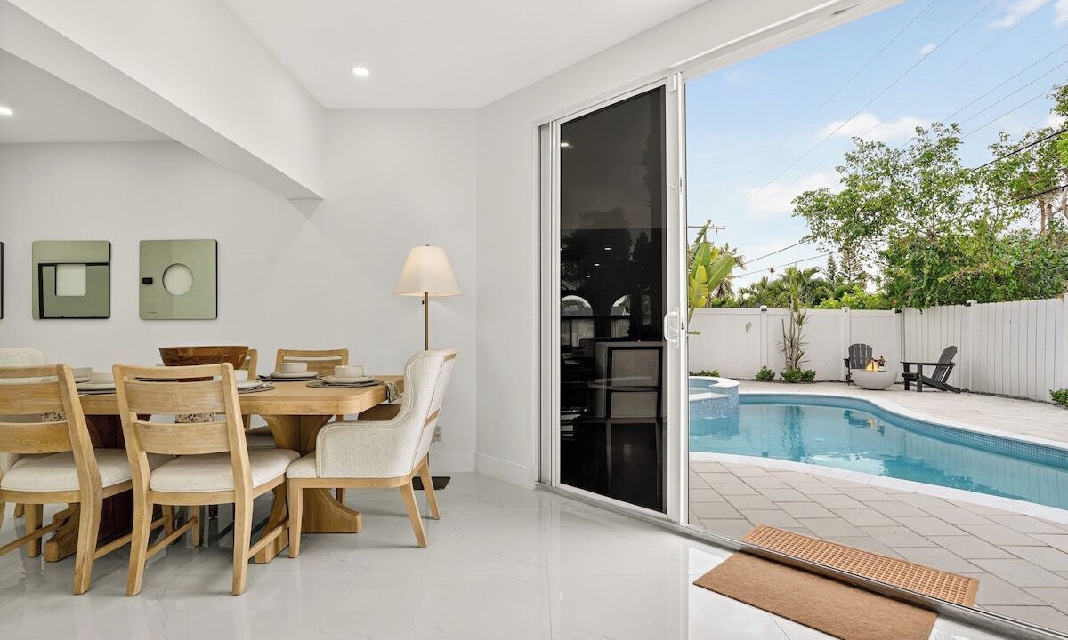 Photo of Outdoor in Tropic Palms
