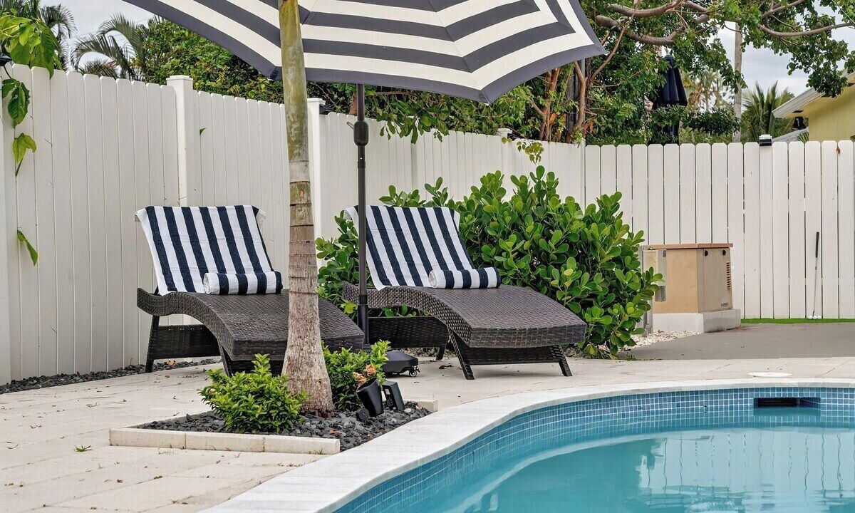 Photo of Outdoor in Tropic Palms