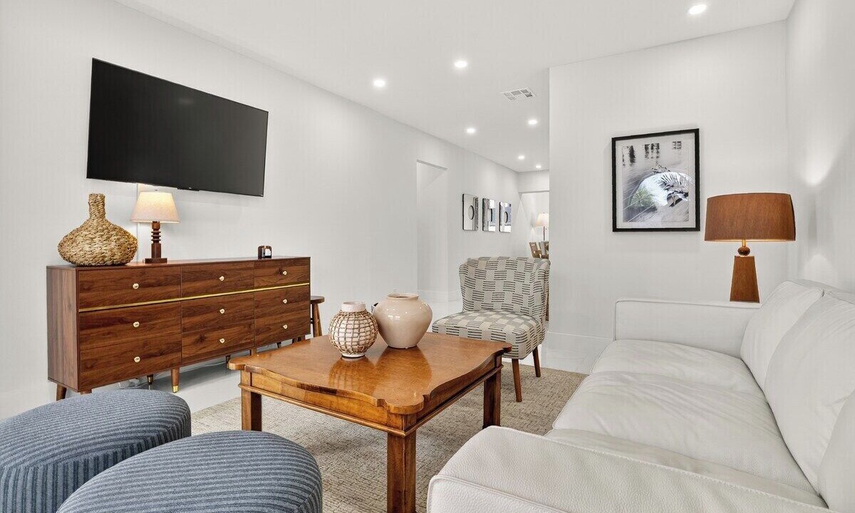 Photo of Livingroom in Tropic Palms