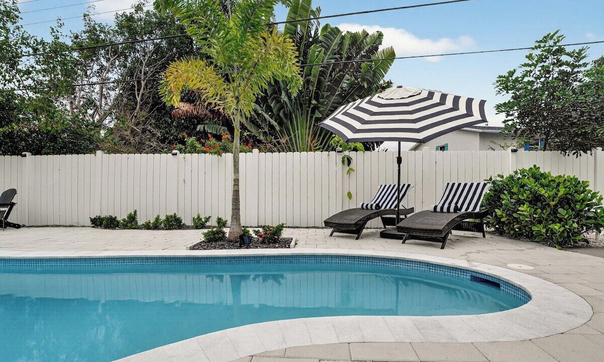 Photo of Outdoor in Tropic Palms