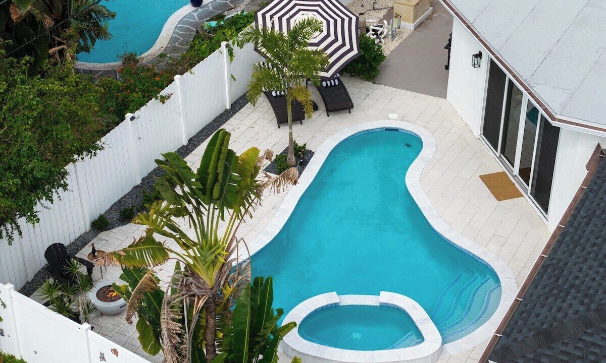 Photo of Outdoor in Tropic Palms