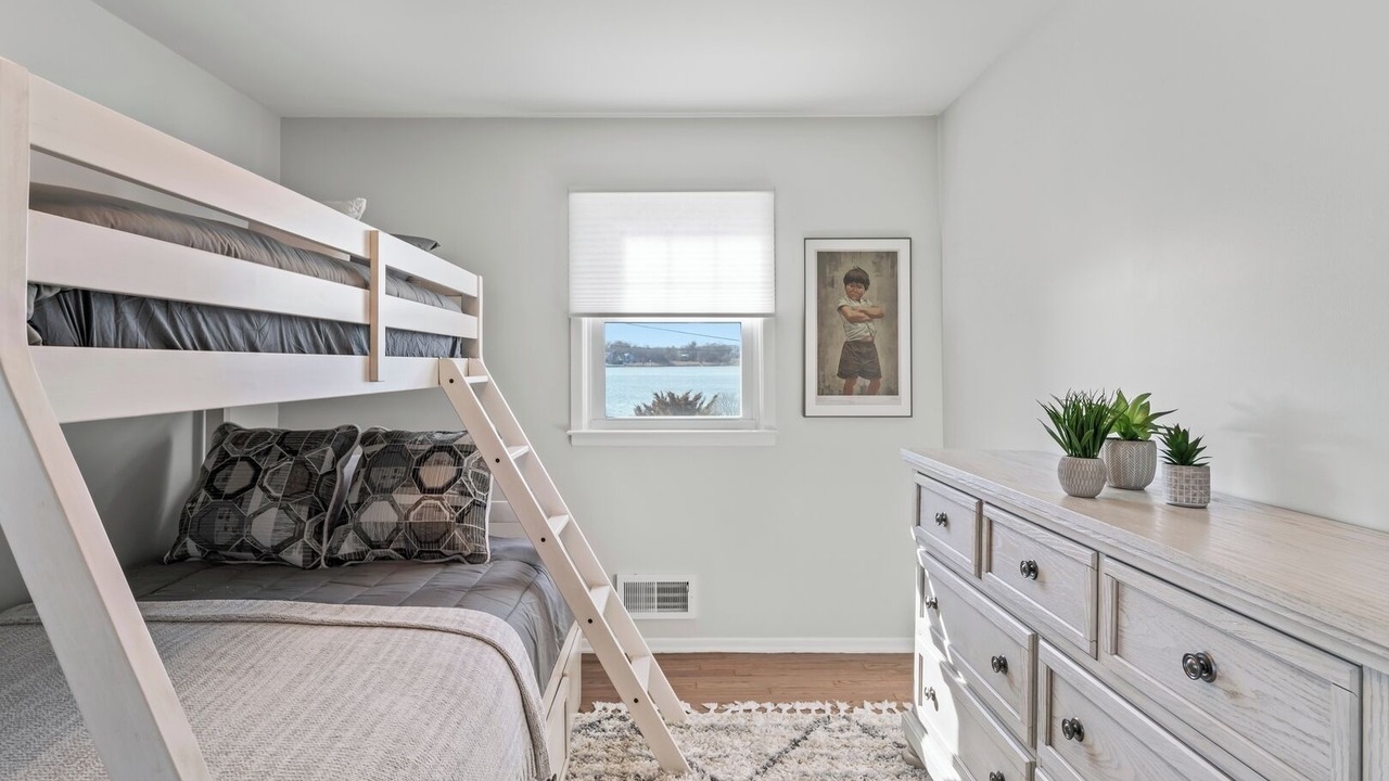 Photo of Bedroom in Shark River Hills