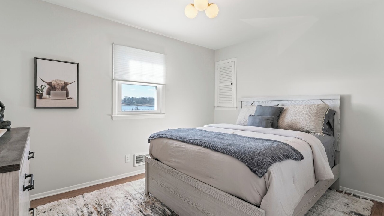 Photo of Bedroom in Shark River Hills