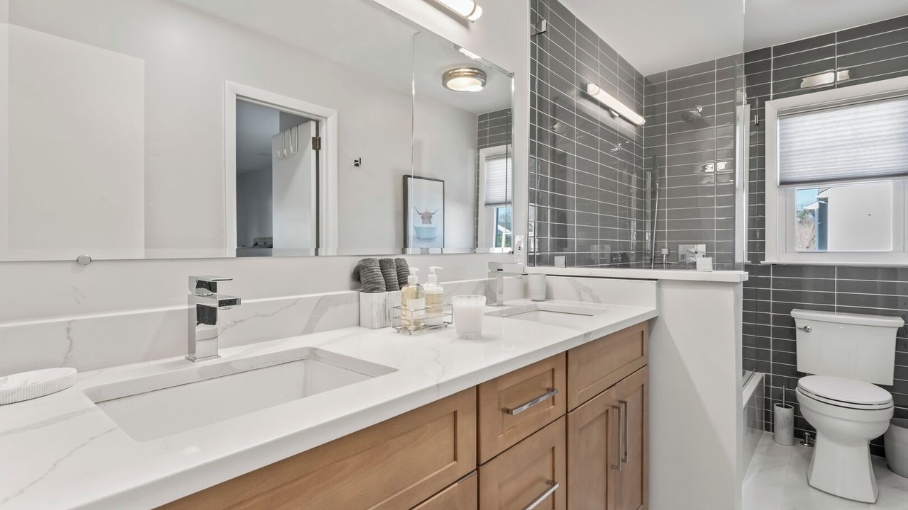 Photo of Bathroom in Shark River Hills