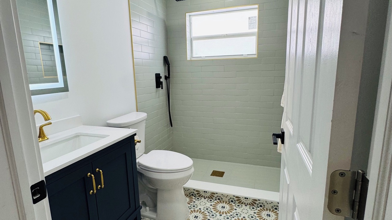 Photo of Bathroom in Highland Garden
