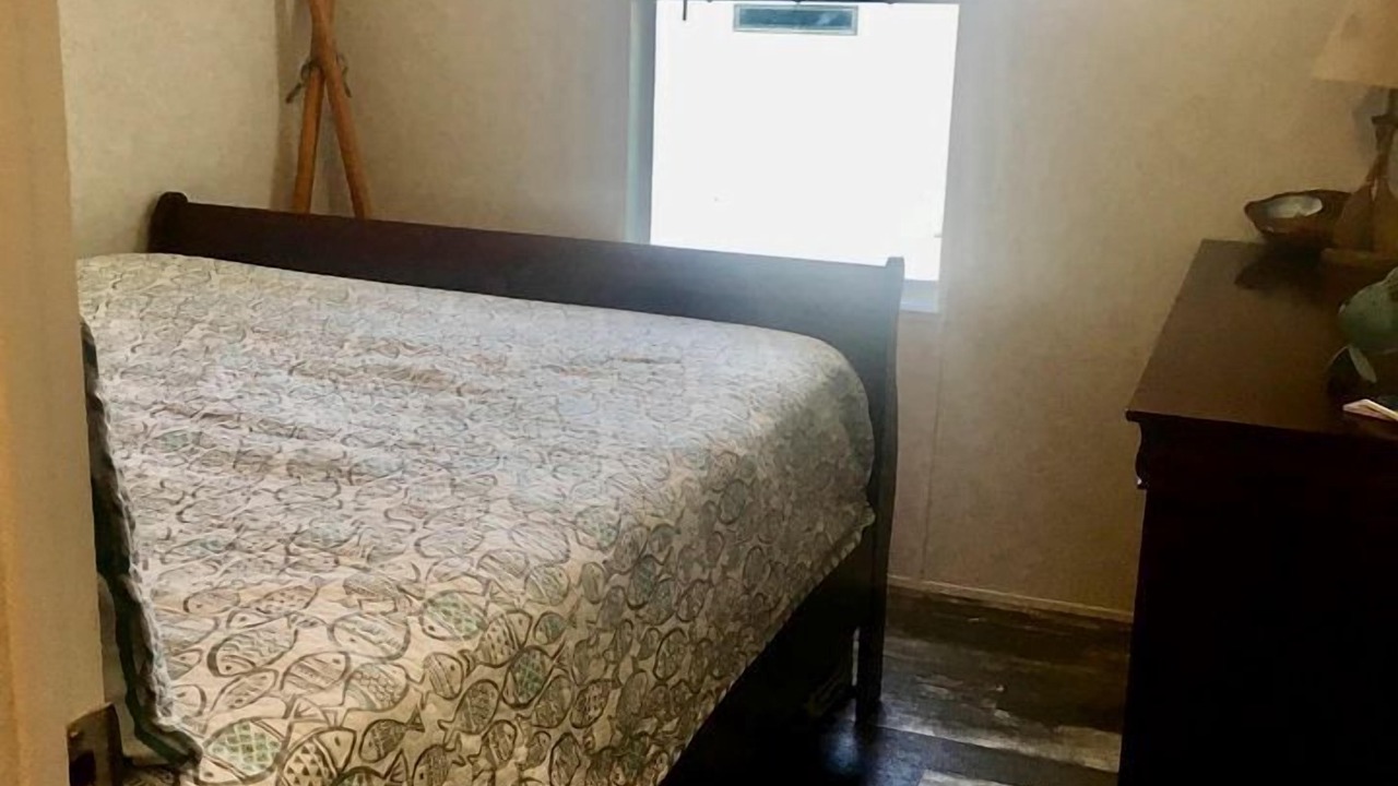 Photo of Bedroom in Survey Creek
