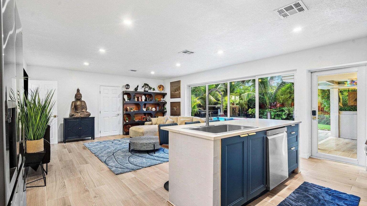 Photo of Livingroom in Coral Brook