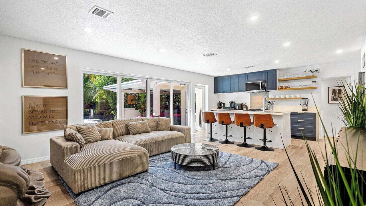 Photo of Livingroom in Coral Brook