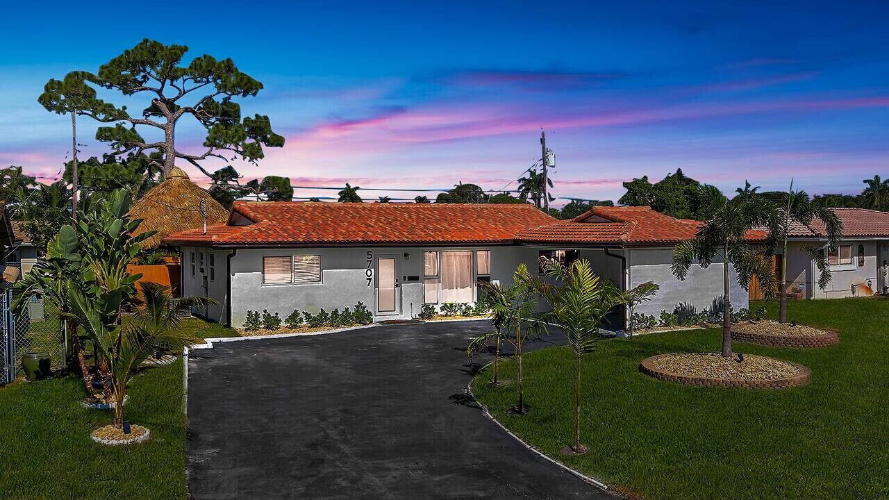 Photo of Outdoor in Coral Ridge Isles