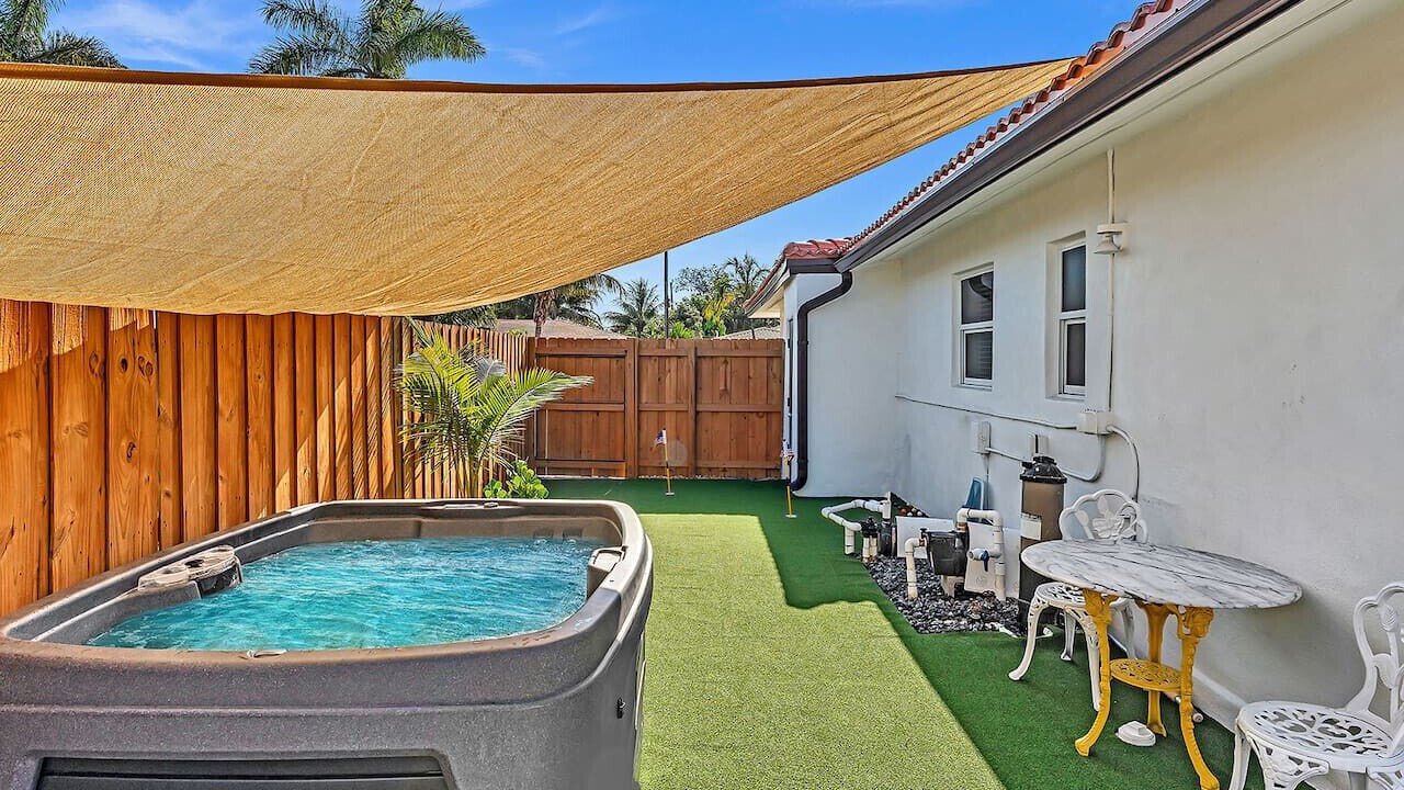 Photo of Outdoor in Coral Ridge Isles