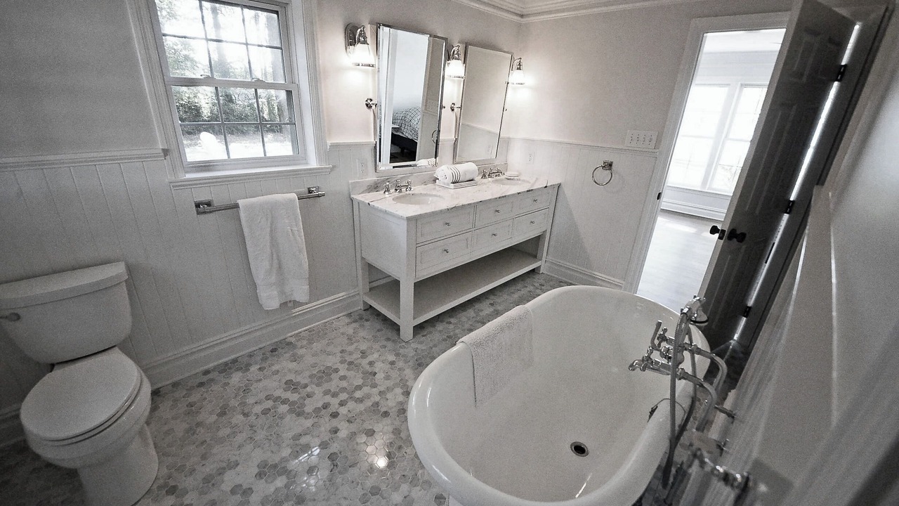 Photo of Bathroom in Rock Hall