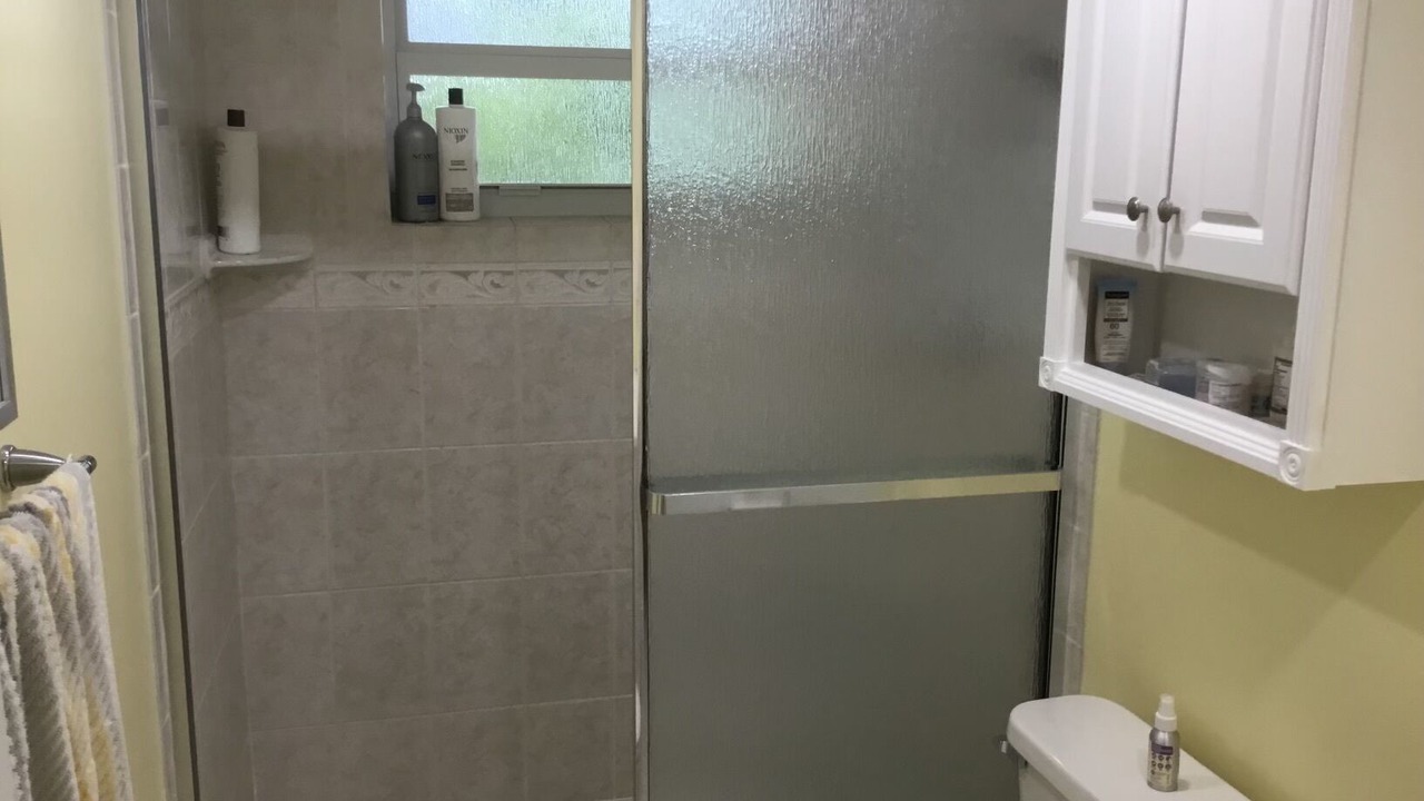 Photo of Bathroom in Tamarac
