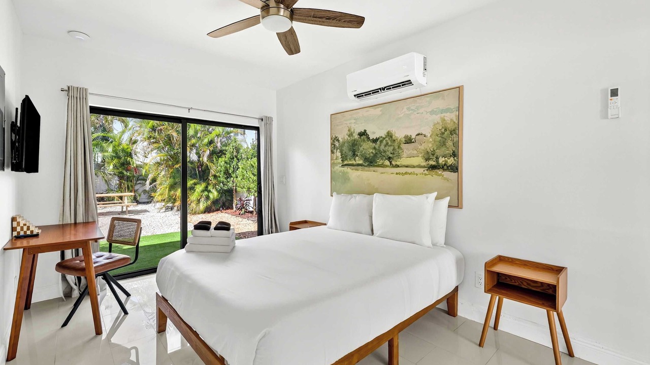 Photo of Bedroom in Beverly Heights