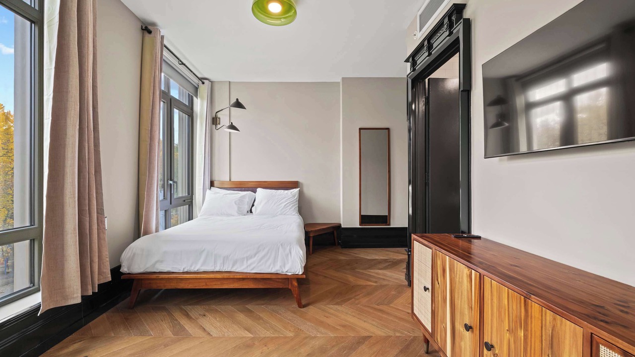 Photo of Bedroom in Bowery