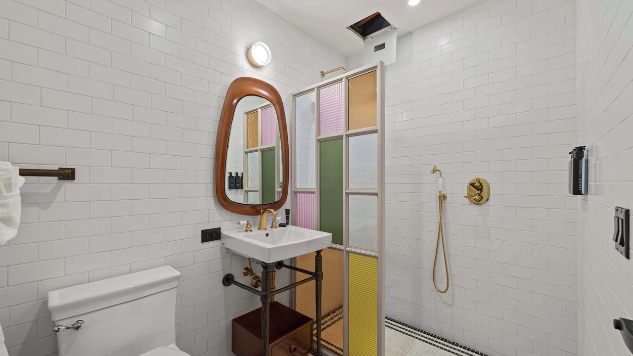 Photo of Bathroom in Bowery