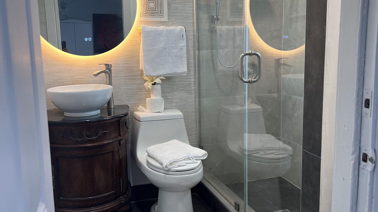 Photo of Bathroom in Sunrise