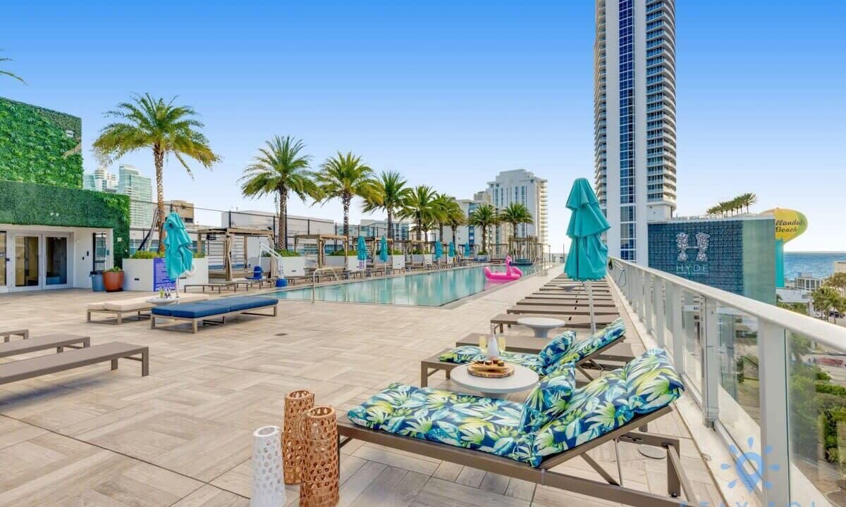 Photo of Outdoor in Hollywood South Central Beach