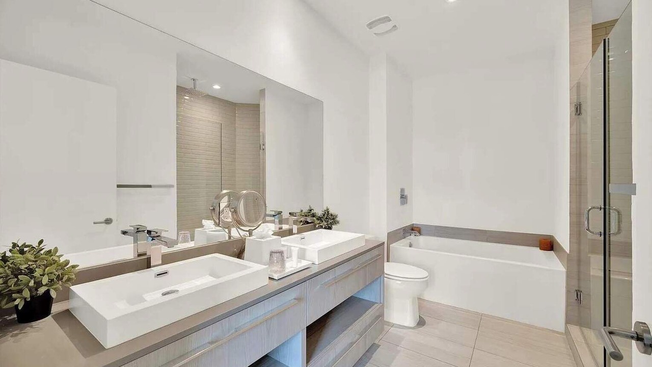 Photo of Bathroom in Hollywood South Central Beach
