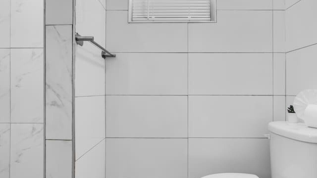 Photo of Bathroom in Little Haiti