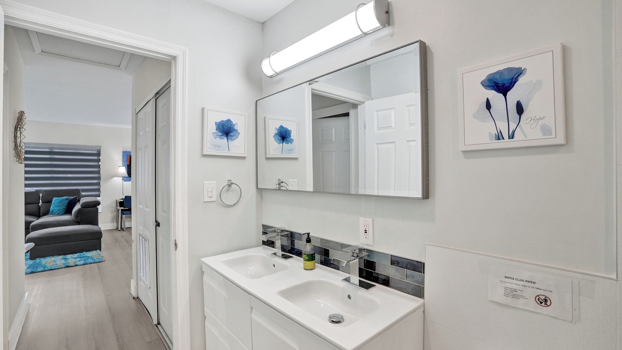Photo of Bathroom in Coral Ridge