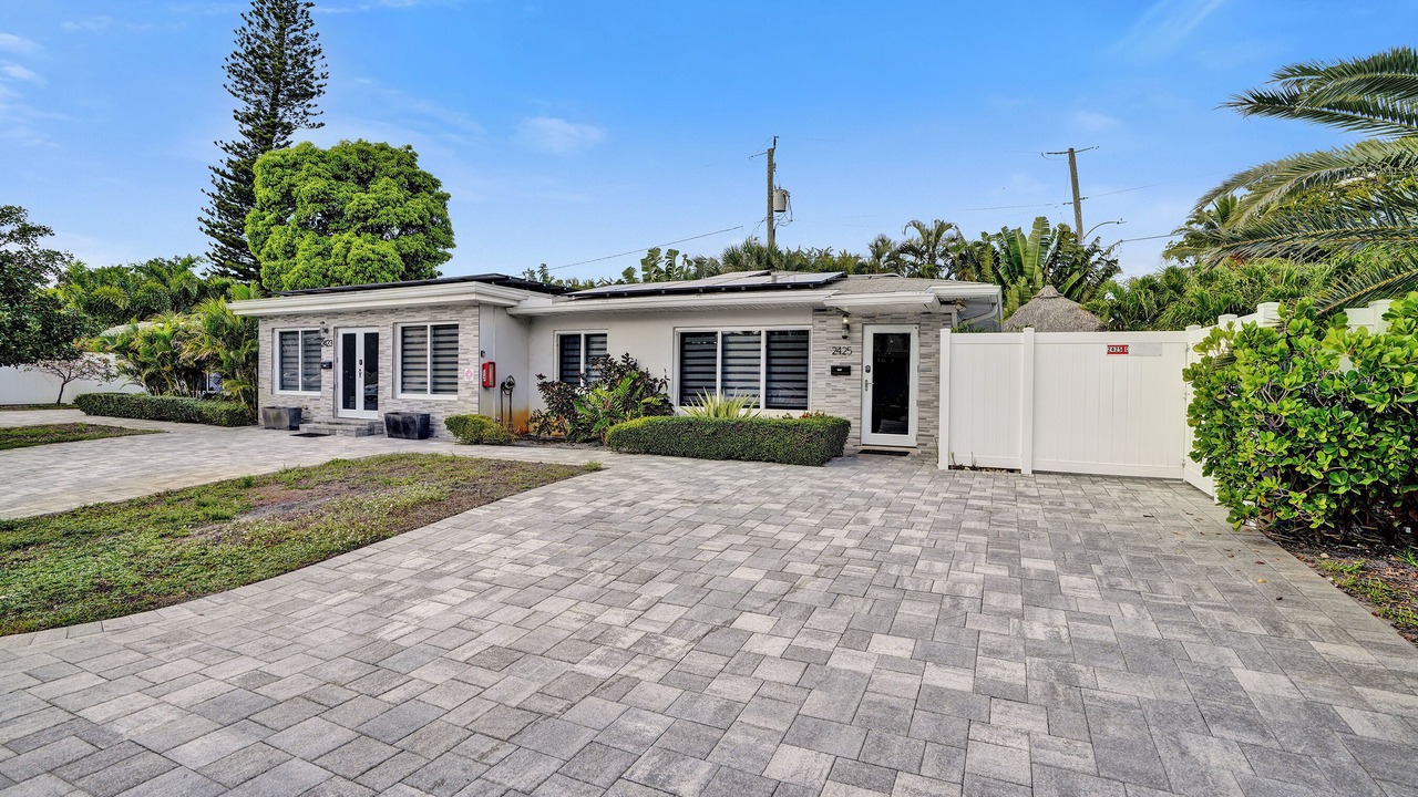 Photo of Outdoor in Coral Ridge