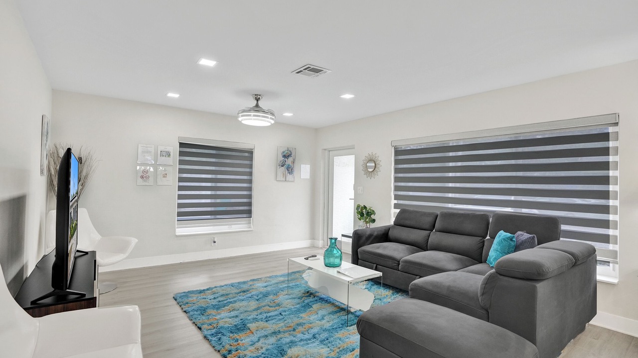 Photo of Livingroom in Coral Ridge