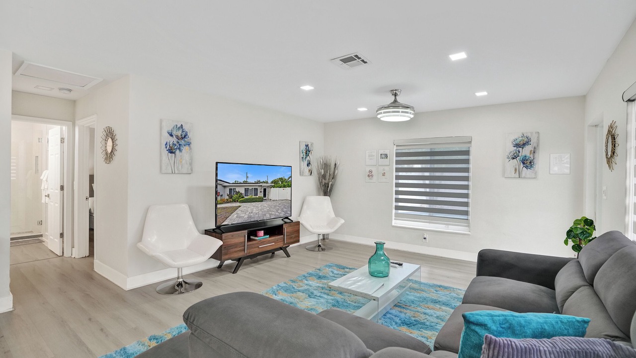 Photo of Livingroom in Coral Ridge
