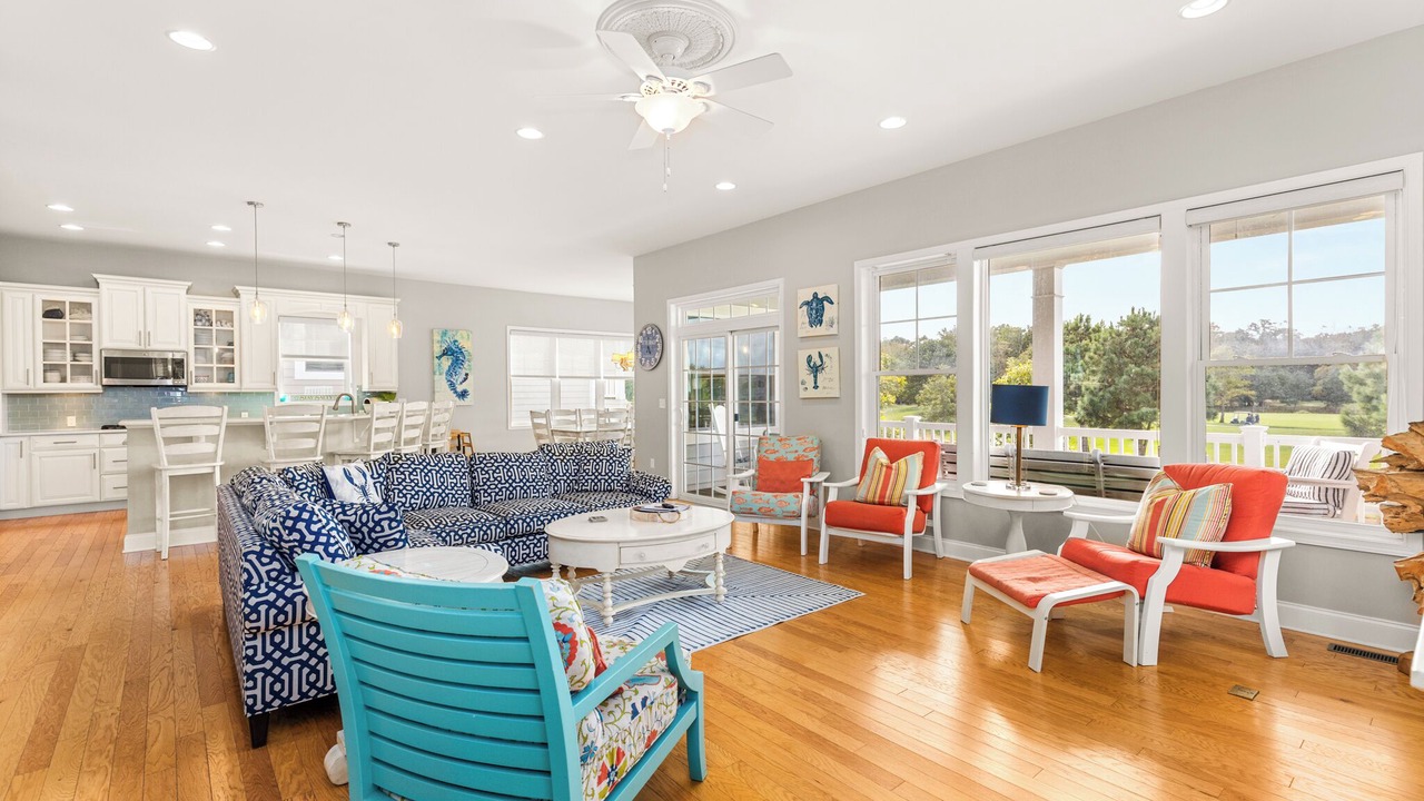 Photo of Livingroom in Bayside