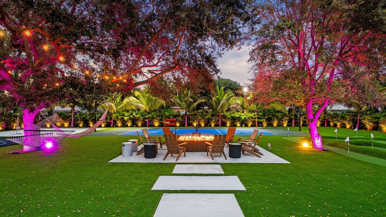 Photo of Outdoor in Golden Glades