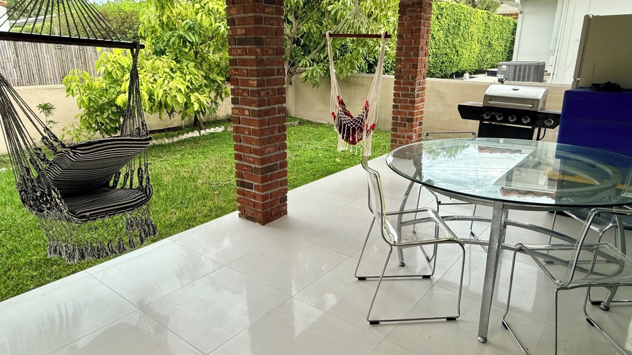 Photo of Outdoor in Surfside
