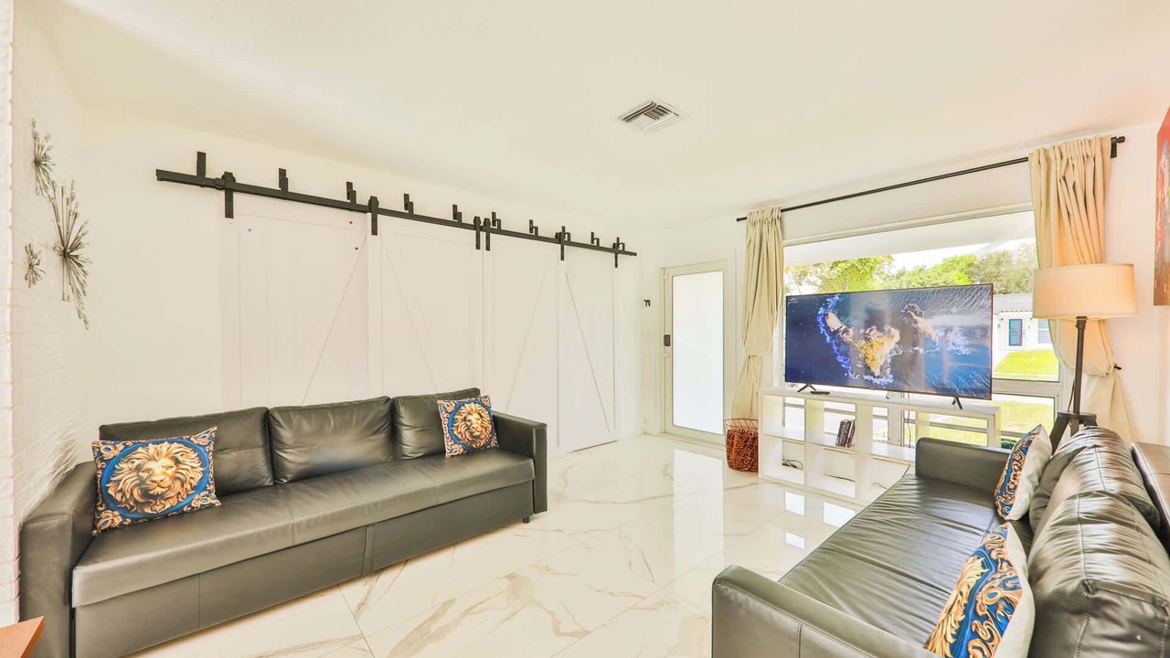 Photo of Livingroom in Driftwood