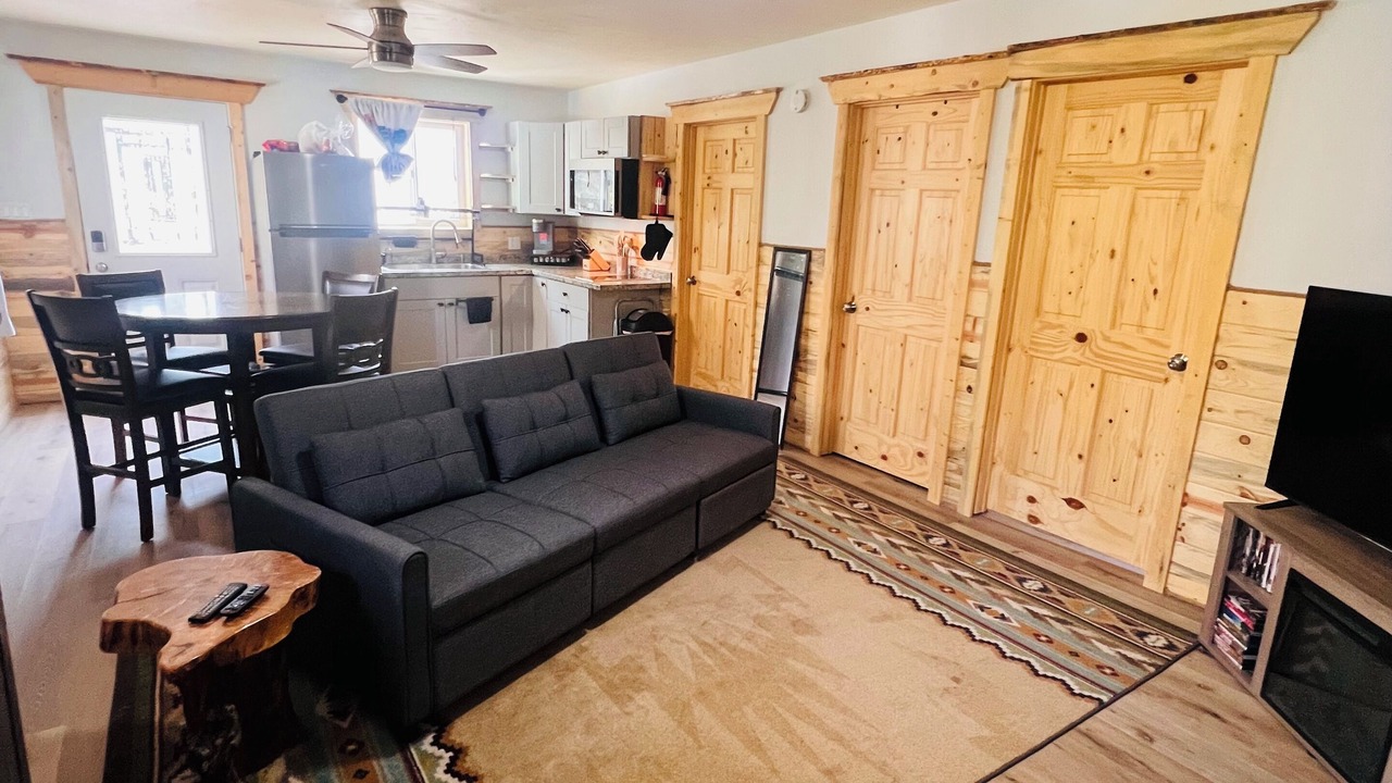 Photo of Livingroom in Babb