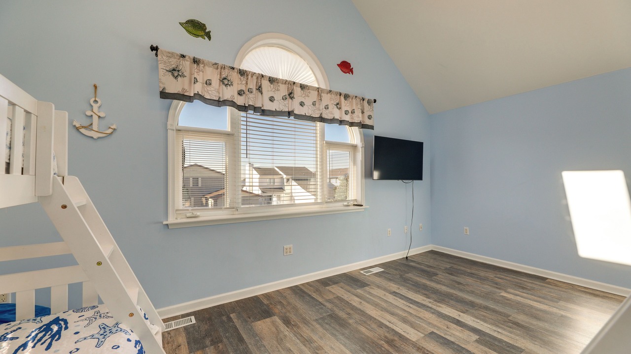 Photo of Bedroom in Caine Woods