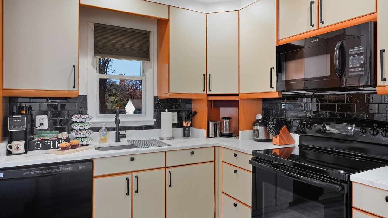 Photo of Kitchen in Cape Saint Claire