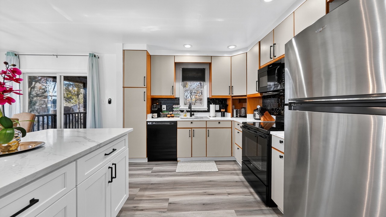Photo of Kitchen in Cape Saint Claire