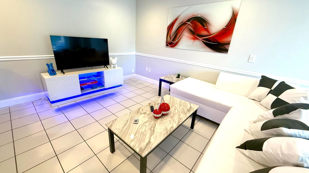 Photo of Livingroom in Sunrise