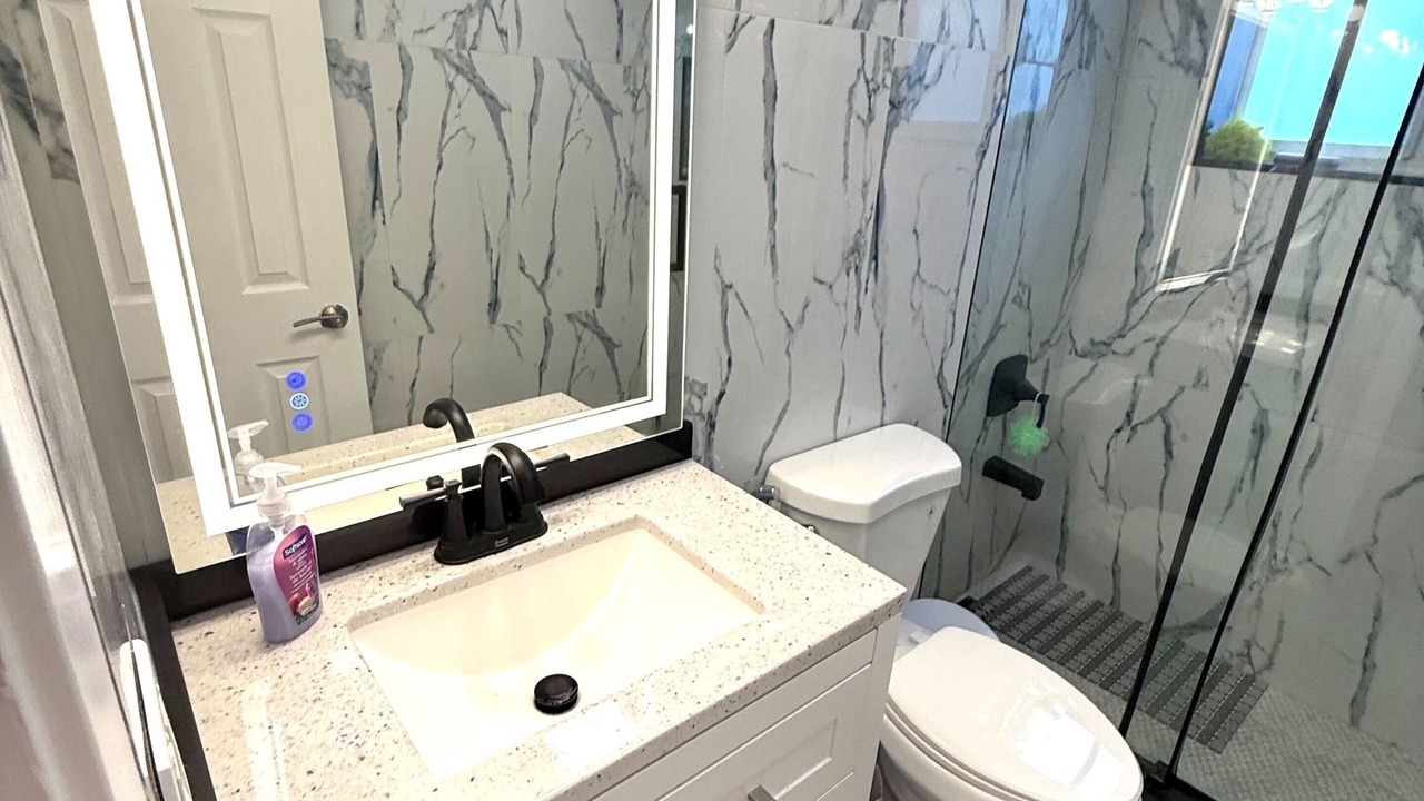 Photo of Bathroom in Sunrise