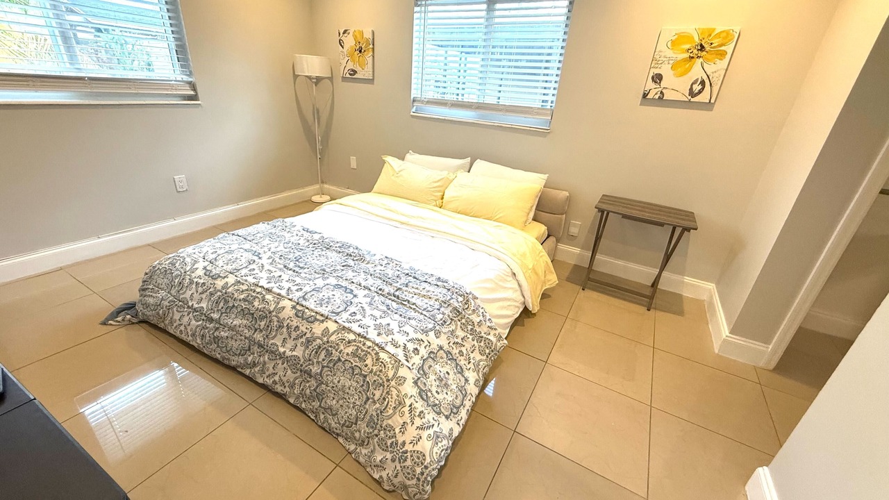 Photo of Bedroom in Sunrise