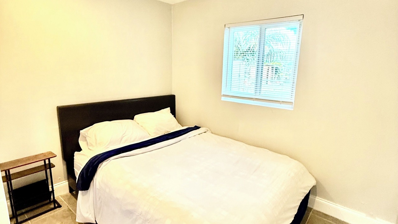 Photo of Bedroom in Sunrise
