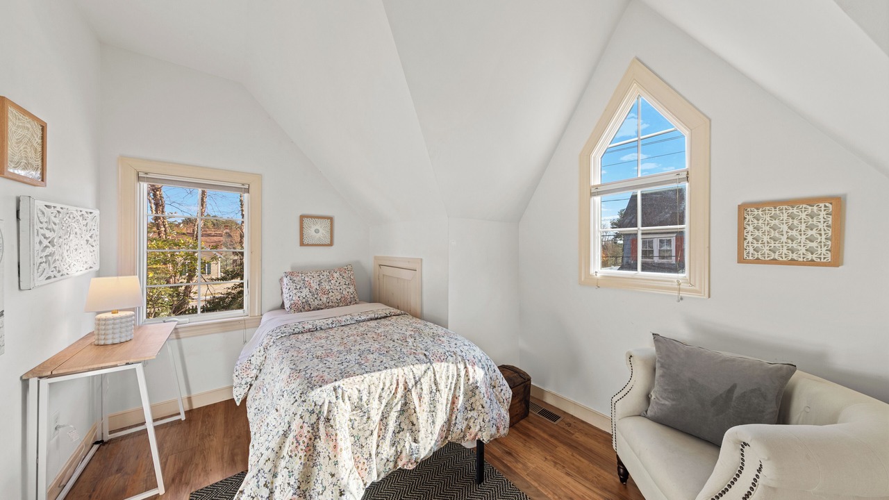 Photo of Bedroom in Milton