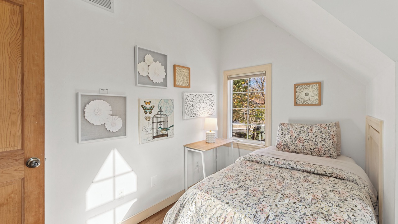 Photo of Bedroom in Milton