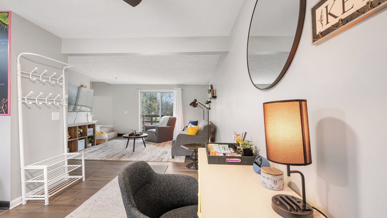 Photo of Livingroom in North Canton