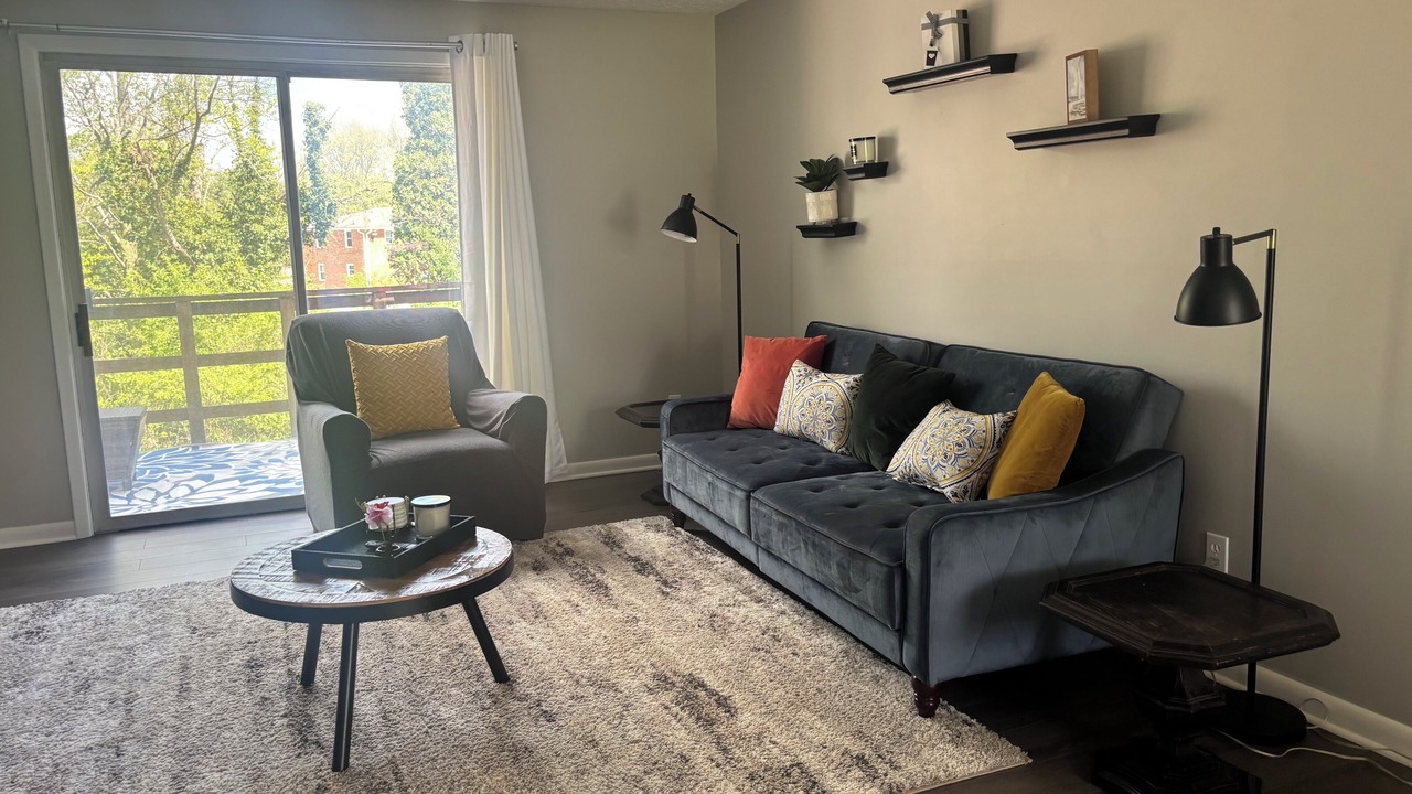 Photo of Livingroom in North Canton