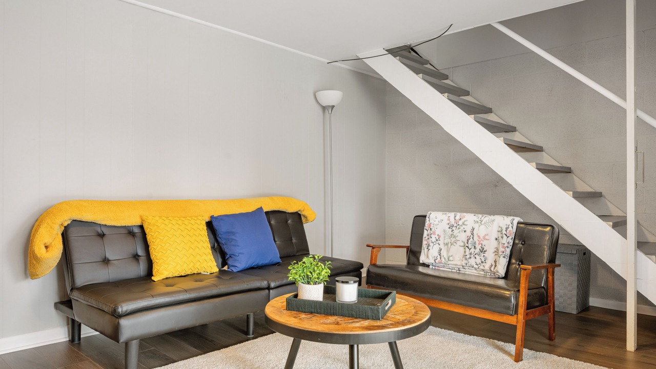 Photo of Livingroom in North Canton