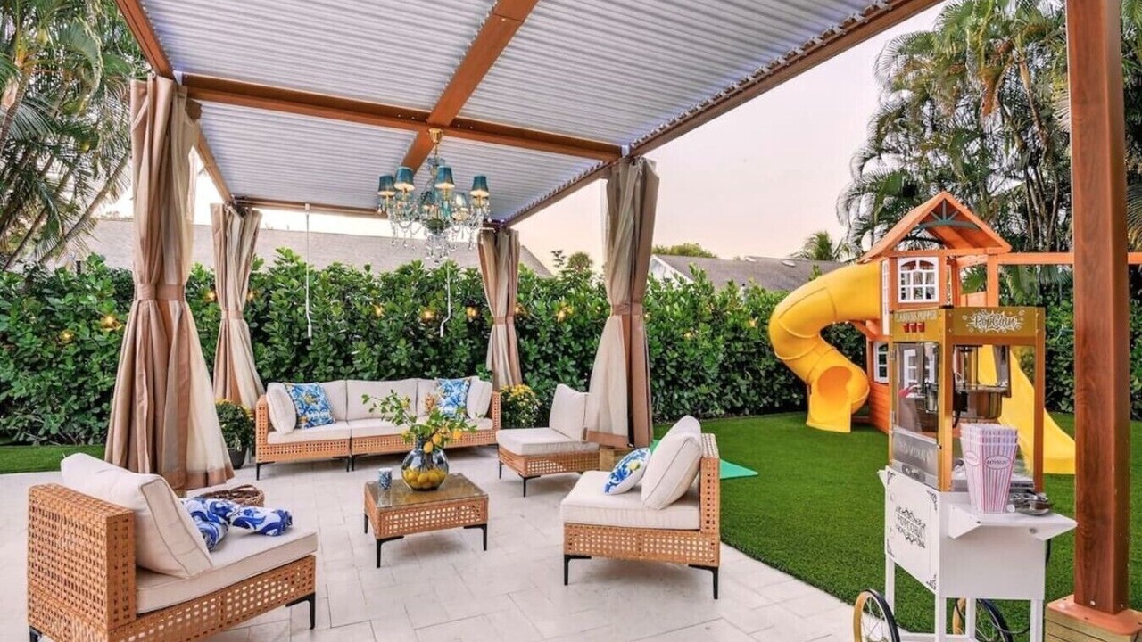 Photo of Outdoor in Tropic Palms
