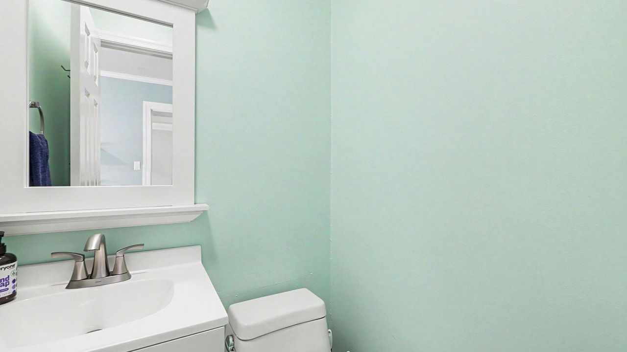 Photo of Bathroom in Colonial Beach