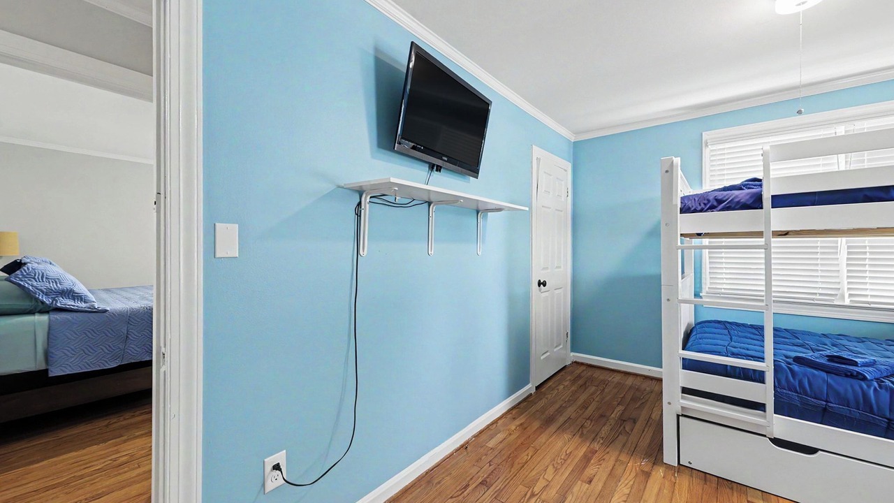 Photo of Bedroom in Colonial Beach