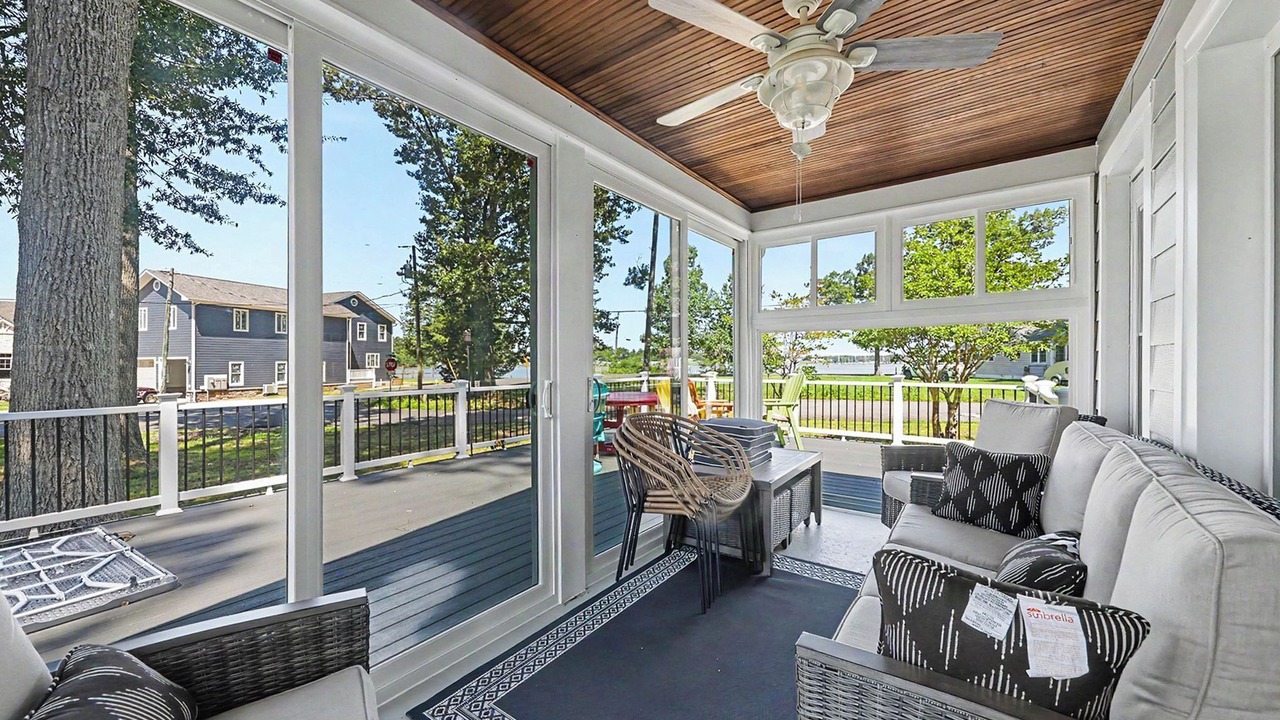Photo of Patio Balcony in Colonial Beach