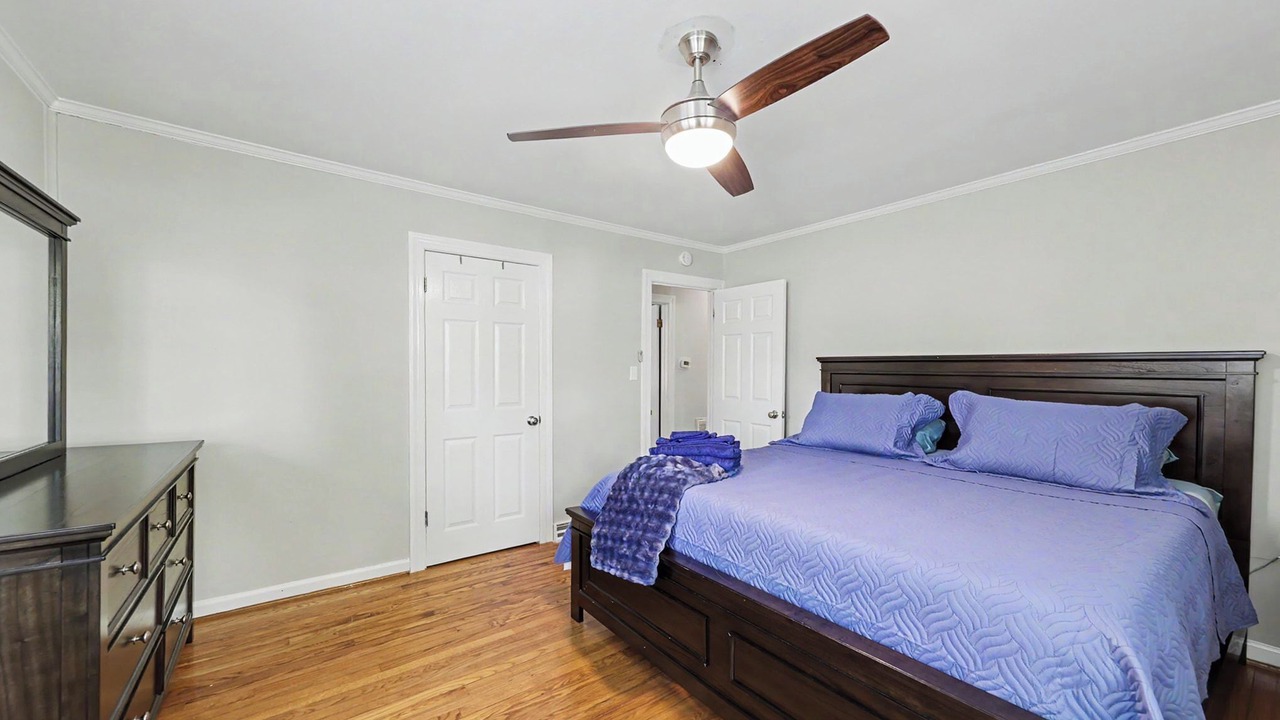 Photo of Bedroom in Colonial Beach
